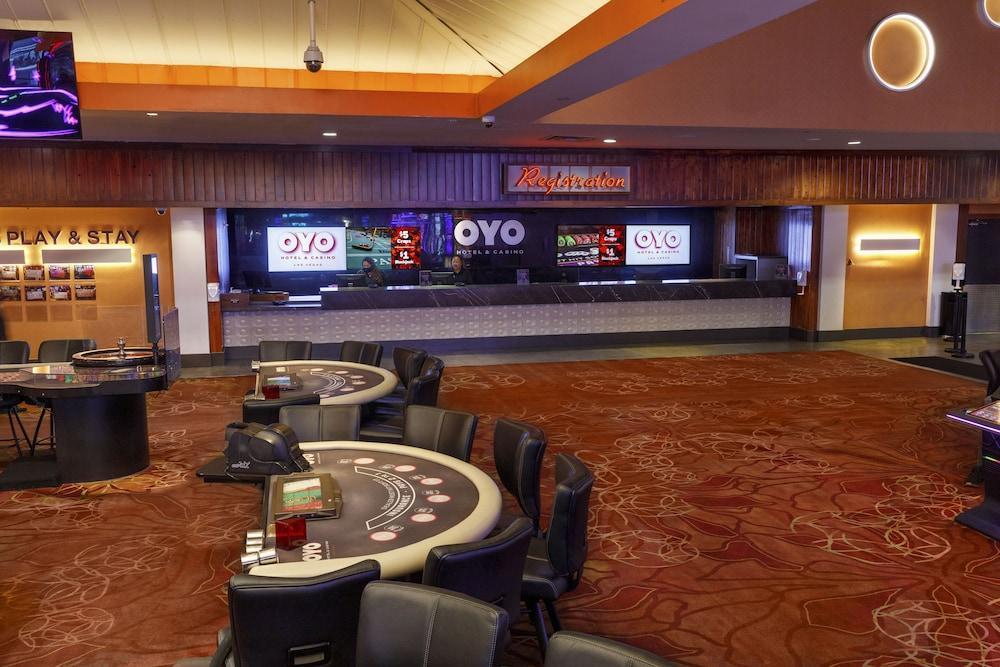 Oyo Hotel And Casino Las Vegas Exteriér fotografie